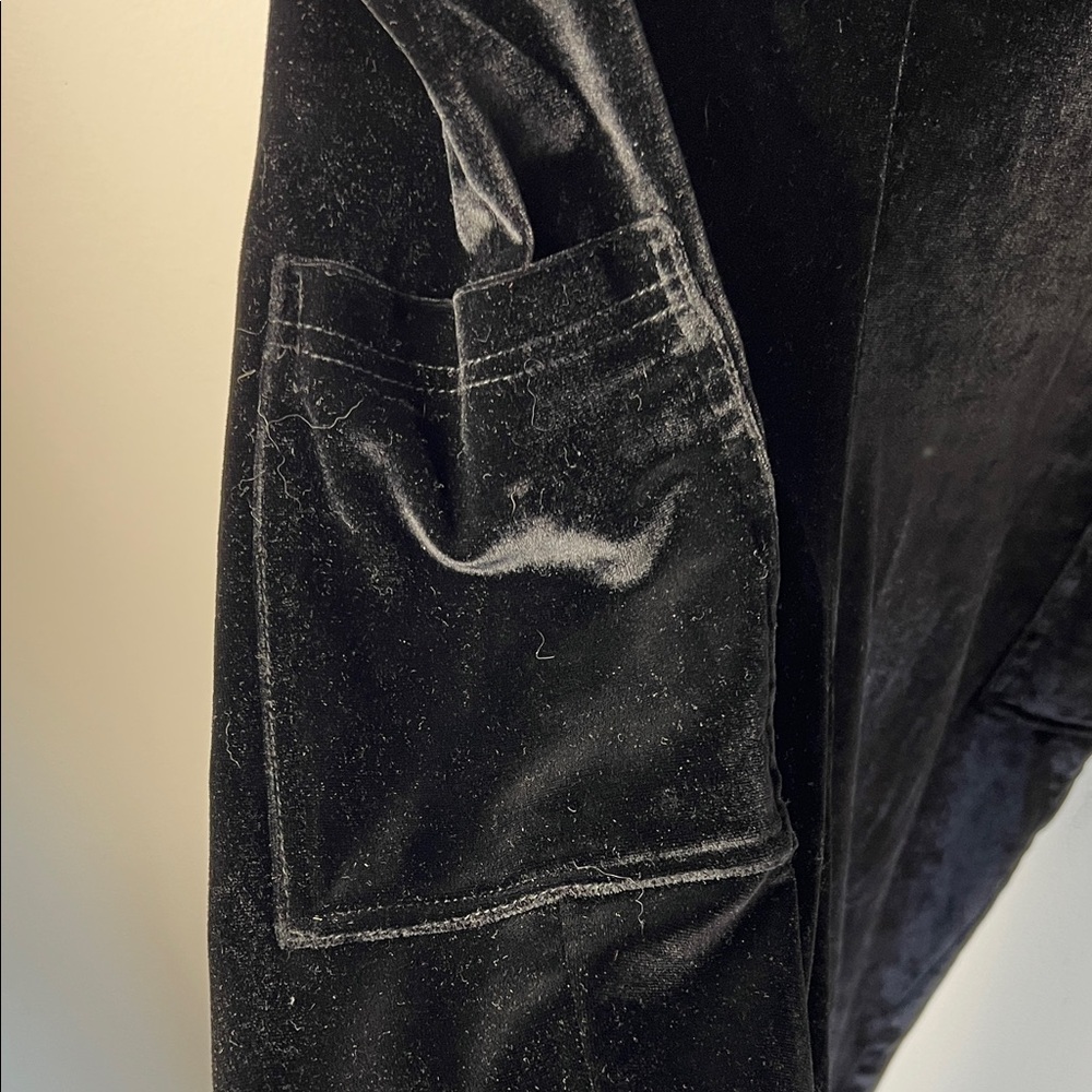 Stretch Black Velvet Leggings/ Pants with HUGE Pockets - Picture 5 of 7